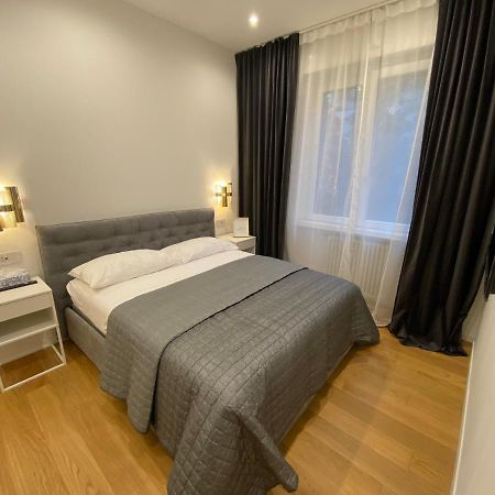 Luxury Modern Apartment Milaan Buitenkant foto